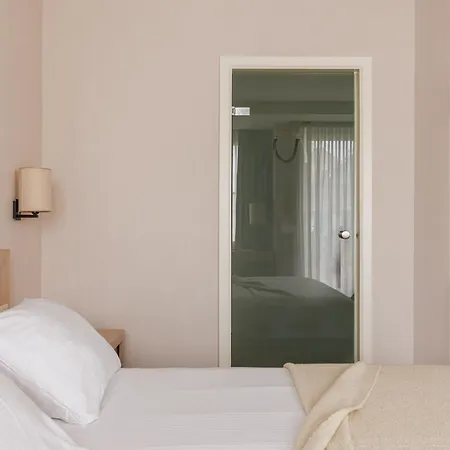 Hotel Aazaert By Wp